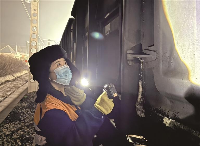 ���������Ƽ���·�ϵġ��ɵ�ʫ�ˡ�