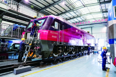 ���������������������ʵ��չ����