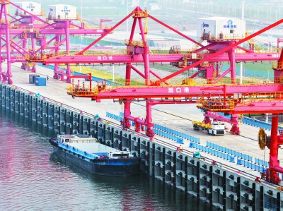 �ܿڸ����ĸ���������ҵ����ͷ