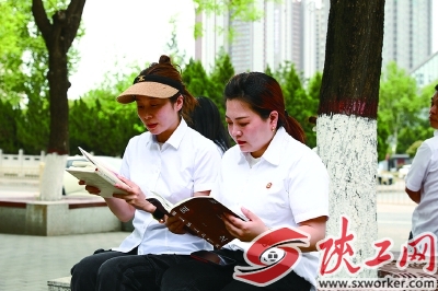 �½�һ������������˾���Ͼٰ조��