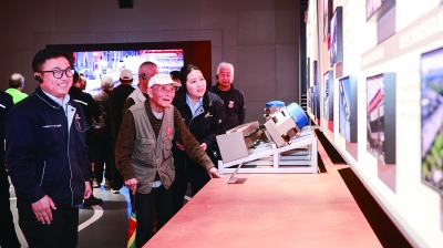 ���������ϵ�Ա�س����·ܶ�����